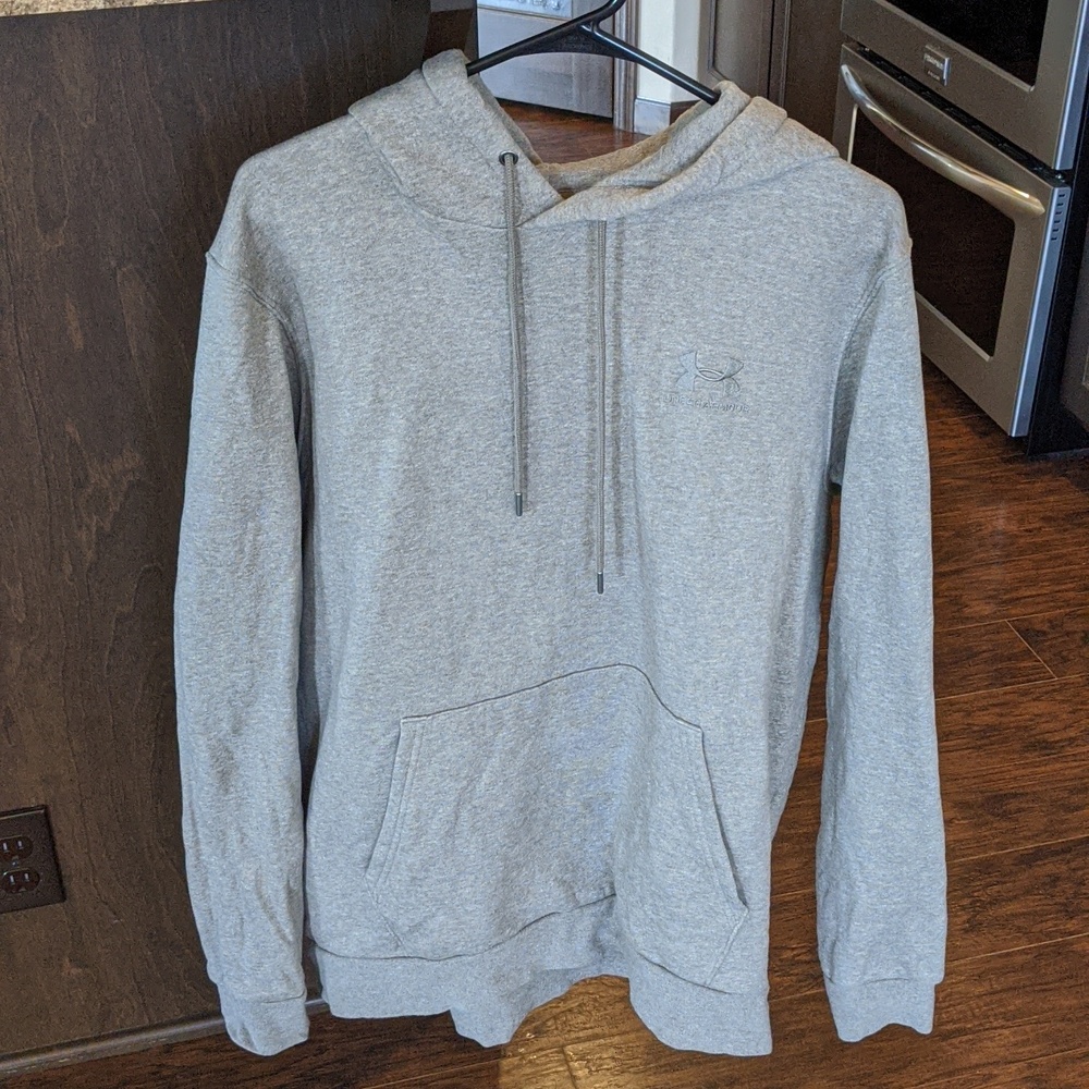 Under Armour Sweatshirt